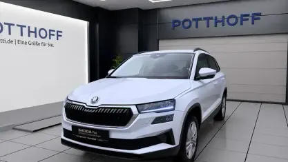 Gebraucht Skoda Karoq Selection 150 PS (110 kW) 2024 Moonweiß perleffekt SUV