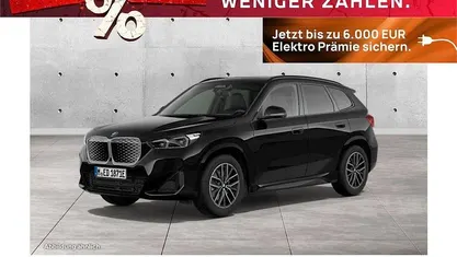 Blau Neu 2025 BMW iX1 M Sport SUV | 52.270 € (Guter Preis)