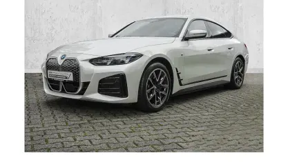 Gebraucht BMW i4 Sport Line 250 kW (340 PS) 2025 Weiß Limousine