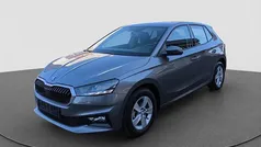 Graphitegrau Gebraucht 2022 Skoda Fabia Ambition | 18.340 € (Fairer Preis)