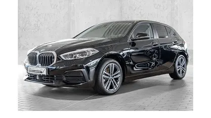 Schwarz Gebraucht 2022 BMW 118 Advantage Kleinwagen | 19.390 € (Fairer Preis)