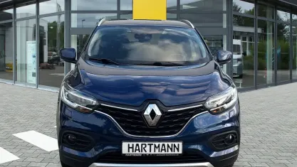 Gebraucht Renault Kadjar LIMITED Deluxe 159 PS (116 kW) 2019 Blau SUV