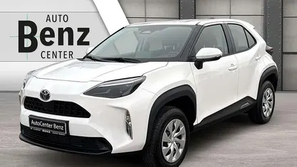 Neu Toyota Yaris Cross Business Edition 116 PS (85 kW) 2025 Super whi (weiß) SUV