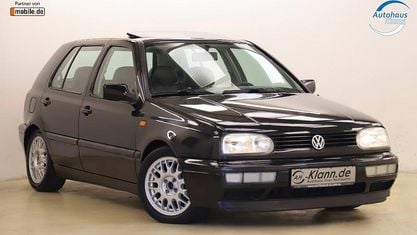 Brugt VW Golf III 90 HK (66 kW) 1995 Sort Sedan