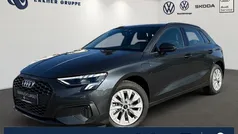 Grau Gebraucht 2023 Audi A3 Sportback e-tron Ambiente Limousine | 30.699 € (Fairer Preis)