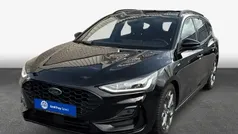Agate black metallic Gebraucht 2024 Ford Focus ST-Line Kombi | 27.250 € (Fairer Preis)
