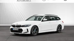 Alpinweiss Gebraucht 2024 BMW 330e M Sport Kombi | 44.999 € (Fairer Preis)