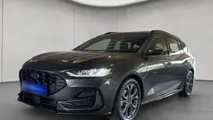 Magnetic metallic Gebraucht 2024 Ford Focus ST-Line X Limousine | 27.990 € (Fairer Preis)
