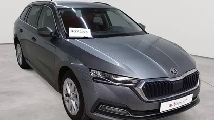 Gebraucht Skoda Octavia Style 150 PS (110 kW) 2023 Graphitgrau metallic Kombi