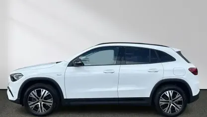 Gebraucht Mercedes GLA250 Advanced 218 PS (160 kW) 2025 Unilack polarweiß SUV