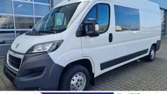 Weiß Gebraucht 2017 Peugeot Boxer Van | 25.585 €