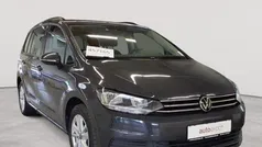 Uranograu Gebraucht 2021 VW Touran Comfortline Van / Kleinbus | 17.190 € (Fairer Preis)