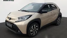 Ginger beige / schwarz Gebraucht 2025 Toyota Aygo X SUV | 18.460 € (Fairer Preis)