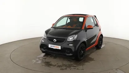 Schwarz Gebraucht 2018 Smart ForTwo Cabrio Basis Cabrio | 14.770 € (Fairer Preis)
