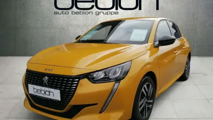 Gebraucht Peugeot 208 Allure 101 PS (74 kW) 2023 Metfa faro gelb Kleinwagen