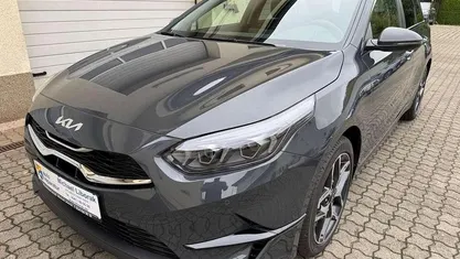 Penta grey metallic Neu 2025 Kia Ceed Sportswagon Vision Kombi | 26.950 € (Fairer Preis)