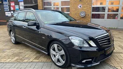 Gebraucht Mercedes E350 AMG line 265 PS (194 kW) 2011 Kombi