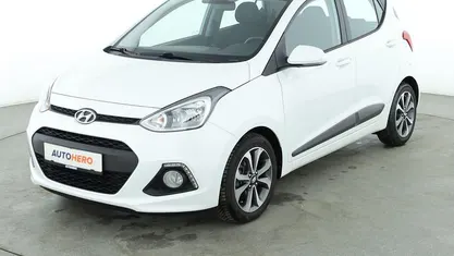 Weiß Gebraucht 2015 Hyundai i10 YES! Kleinwagen | 8.350 € (Fairer Preis)