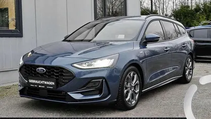 Blau Gebraucht 2025 Ford Focus ST-Line X Kombi | 25.890 € (Fairer Preis)