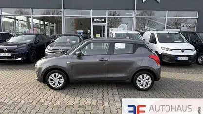Grau Gebraucht 2021 Suzuki Swift Club Limousine | 10.990 € (Guter Preis)