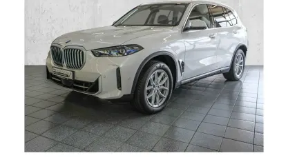 Gebraucht BMW X5 Sport Line 400 PS (294 kW) 2023 Weiß SUV