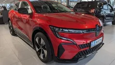 Rot Gebraucht 2023 Renault Mégane Equilibre Kleinwagen | 30.990 € (Fairer Preis)