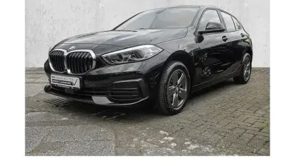 Gebraucht BMW 118 Advantage 136 PS (100 kW) 2023 Schwarz Limousine