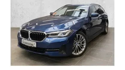 Gebraucht BMW 530e Shadowline 184 PS (135 kW) 2022 Blau Kombi