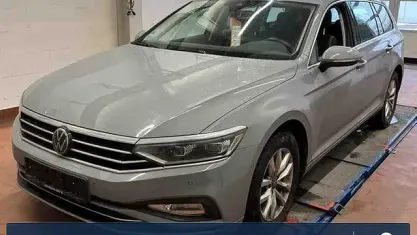 Używany VW Passat Business 150 KM (110 kW) 2024 Szary Kombi