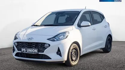 Gebraucht Hyundai i10 Trend 84 PS (61 kW) 2023 Weiß Kleinwagen