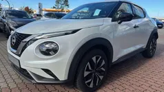 Pearl white perleffekt Gebraucht 2025 Nissan Juke Acenta SUV | 19.280 € (Fairer Preis)