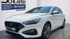 Weiß Gebraucht 2022 Hyundai i30 Prime Limousine | 19.780 € (Fairer Preis)