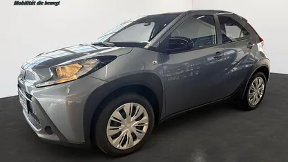Celeste grey Neu 2025 Toyota Aygo X Play SUV | 18.890 € (Fairer Preis)