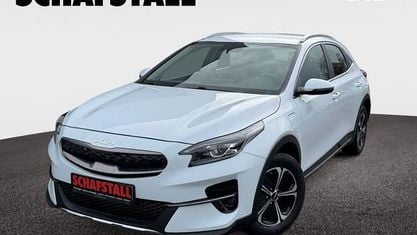 Używany Kia XCeed Comfort 141 KM (103 kW) 2022 Biały SUV