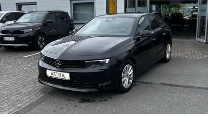 Schwarz Neu 2025 Opel Astra Edition Limousine | 23.990 € (Fairer Preis)