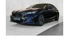 Blau Neu 2025 BMW i5 M Sport Limousine | 67.799 € (Guter Preis)