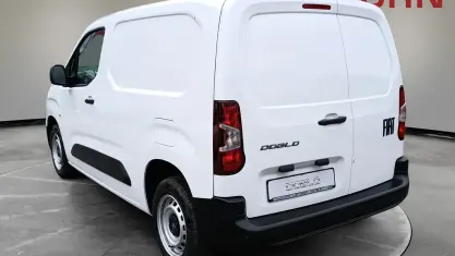 Neu Fiat Doblò Easy 110 PS (80 kW) 2026 Van / Kleinbus