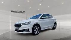 Candyweiss Gebraucht 2022 Skoda Fabia Style Limousine | 17.440 € (Fairer Preis)