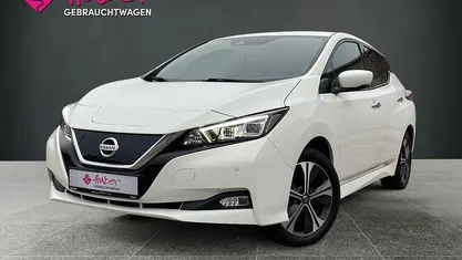 Gebraucht Nissan Leaf Tekna 160 kW (218 PS) 2021 Weiß Kleinwagen