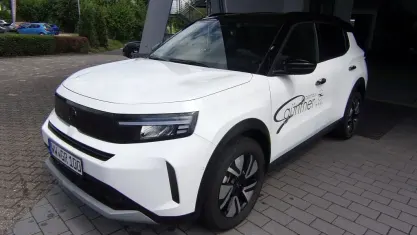Gebraucht Opel Frontera 136 PS (100 kW) 2026 Weiß SUV