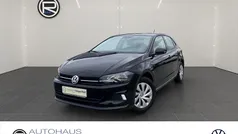 Schwarz Gebraucht 2017 VW Polo Comfortline Limousine | 12.480 € (Fairer Preis)