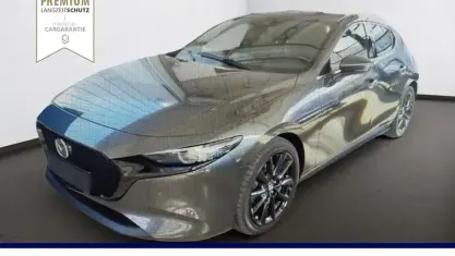 Używany Mazda 3 Selection 186 KM (136 kW) 2022 Szary Sedan/Limuzyna