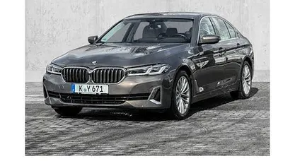 Second-hand BMW 530 Luxury Line 286 CP (210 kW) 2023 Gri Berlinǎ