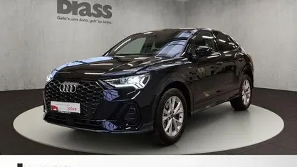 Mythosschwarz metallic Gebraucht 2025 Audi Q3 Sportback Ambiente SUV | 42.700 € (Fairer Preis)