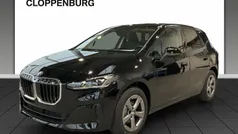 Schwarz uni Neu 2025 BMW 218 Performance Van / Kleinbus | 38.880 € (Fairer Preis)