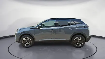 Gebraucht Peugeot 2008 GT 131 PS (96 kW) 2024 Grau SUV