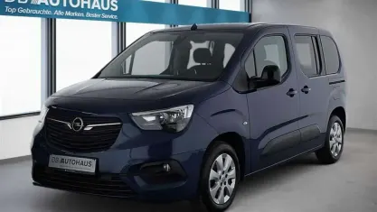 Second-hand Opel Combo Life Elegance 131 CP (96 kW) 2022 Albastru Monovolum