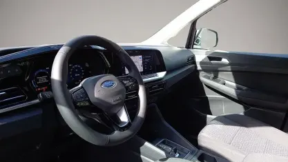 Gebraucht Ford Tourneo Connect Titanium 122 PS (89 kW) 2025 Schwarz Van / Kleinbus
