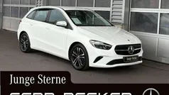 Unilack polarweiß Gebraucht 2024 Mercedes B200 Van / Kleinbus | 31.950 € (Fairer Preis)