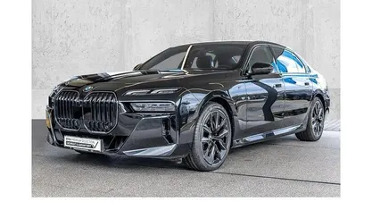 Gebraucht BMW 740 M Sport 286 PS (210 kW) 2025 Limousine